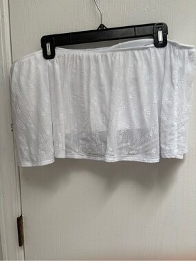 No Boundaries White Lace Mini Skirt - with shorts! Summer staple!